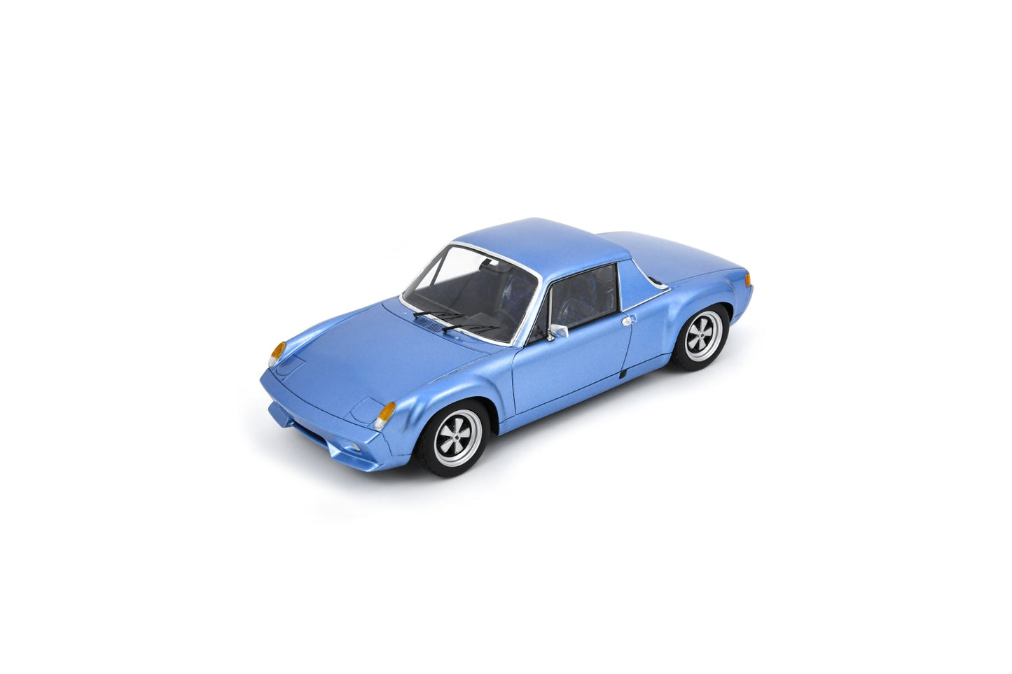 【2025年10月以降発売予定】 Schuco 18U00068 1/18 PORSCHE 916 chassis 17 1972