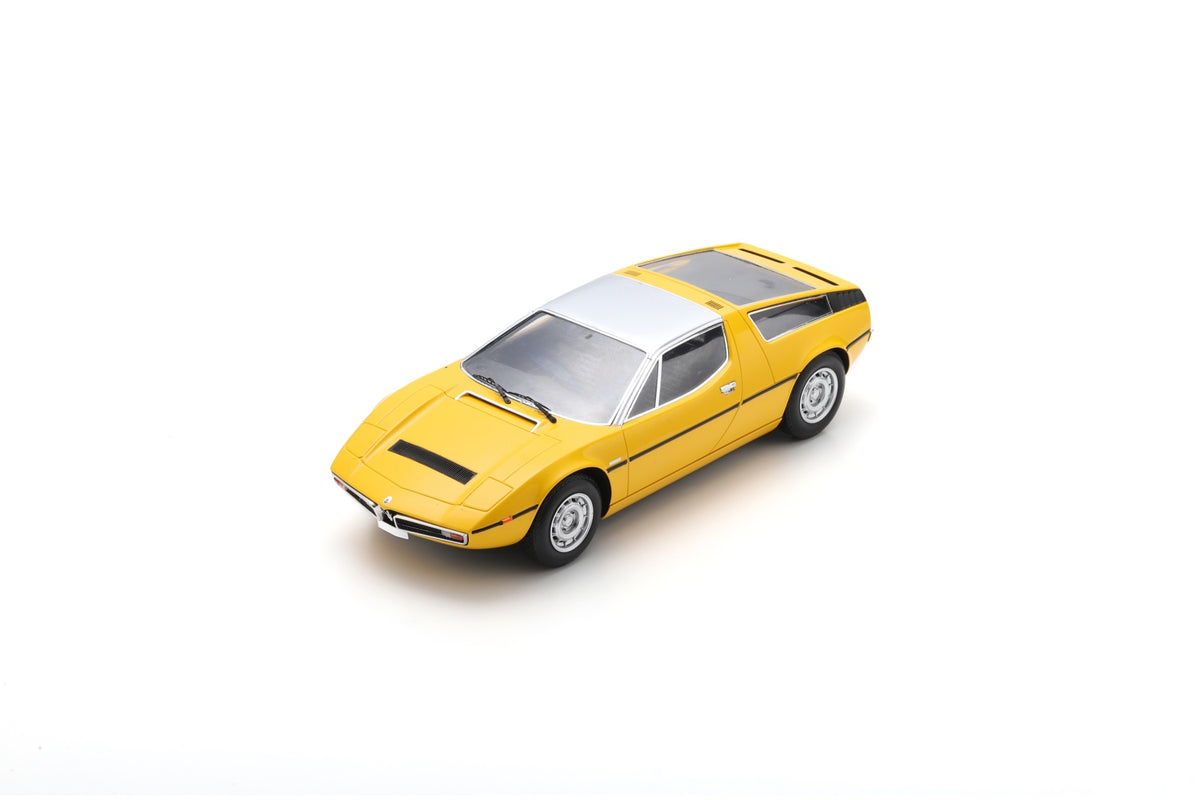Schuco 18U00087 1/18 Maserati Bora 1971 - Yellow
