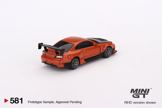 MINI GT MGT00581-R 1/64 Nissan シルビア S15 D-MAX メタリックオレンジ (右ハンドル)
