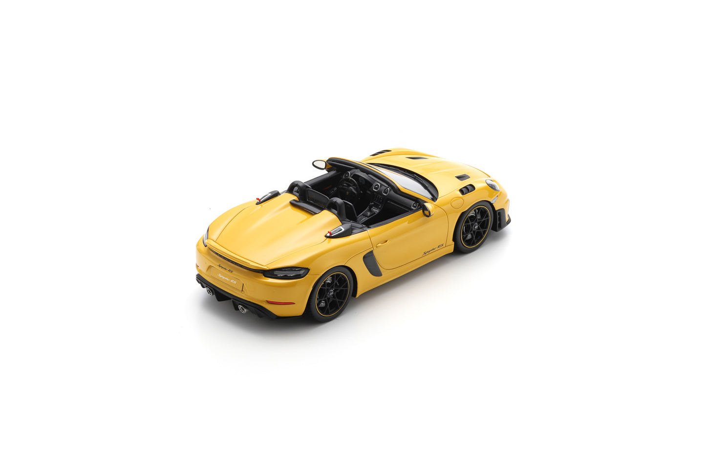 【2026年5月以降発売予定】 Spark 18S1091 1/18 Porsche 718 Spyder RS - Speed Yellow - 2023