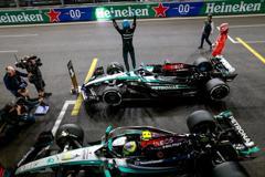 Spark Y419 1/64 Mercedes-AMG PETRONAS Formula One Team No.44 & No.63 Las Vegas GP 2024 George Russell & Lewis Hamilton