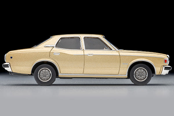 【2027年2月発売予定】 TLV 1/64 LV-N83d トヨタ クラウン 4ドア ピラードハードトップ 2000 スーパーサルーン エクストラ (金) 78年式