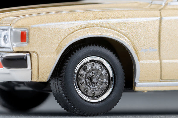【2027年2月発売予定】 TLV 1/64 LV-N83d トヨタ クラウン 4ドア ピラードハードトップ 2000 スーパーサルーン エクストラ (金) 78年式