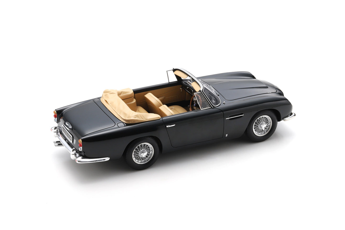 Schuco 450065400 1/18 Aston Martin DB5 Convertible 1963