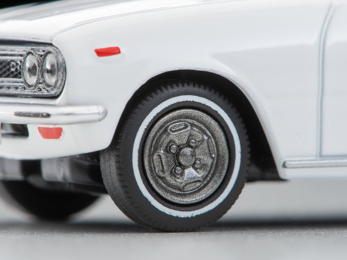 TLV 1/64 LV-209a いすゞ ベレット 1800GT (白) 70年式