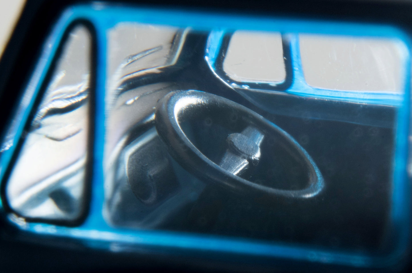 TLV 1/64 LV-211a マツダE2000 バキュームカー (紺)