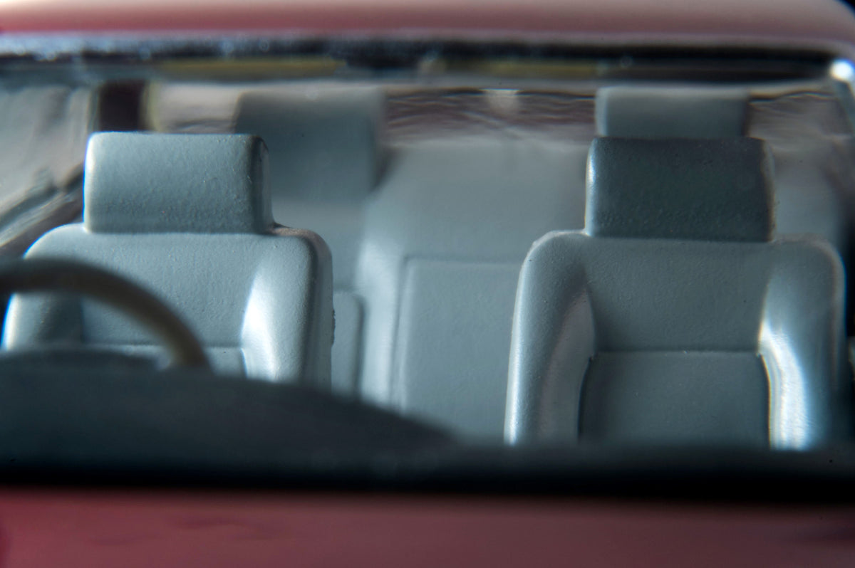 TLV 1/64 LV-N340a 日産 グロリア シーマ TYPE-II S (赤) 90年式