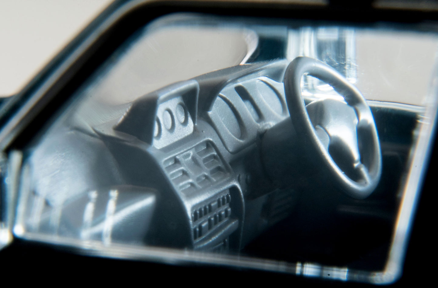 TLV 1/64 LV-N206c 三菱 パジェロ ミッドルーフワイド VR オプションパーツ装着車(緑/ベージュ)91年式 テント、フィギュア付