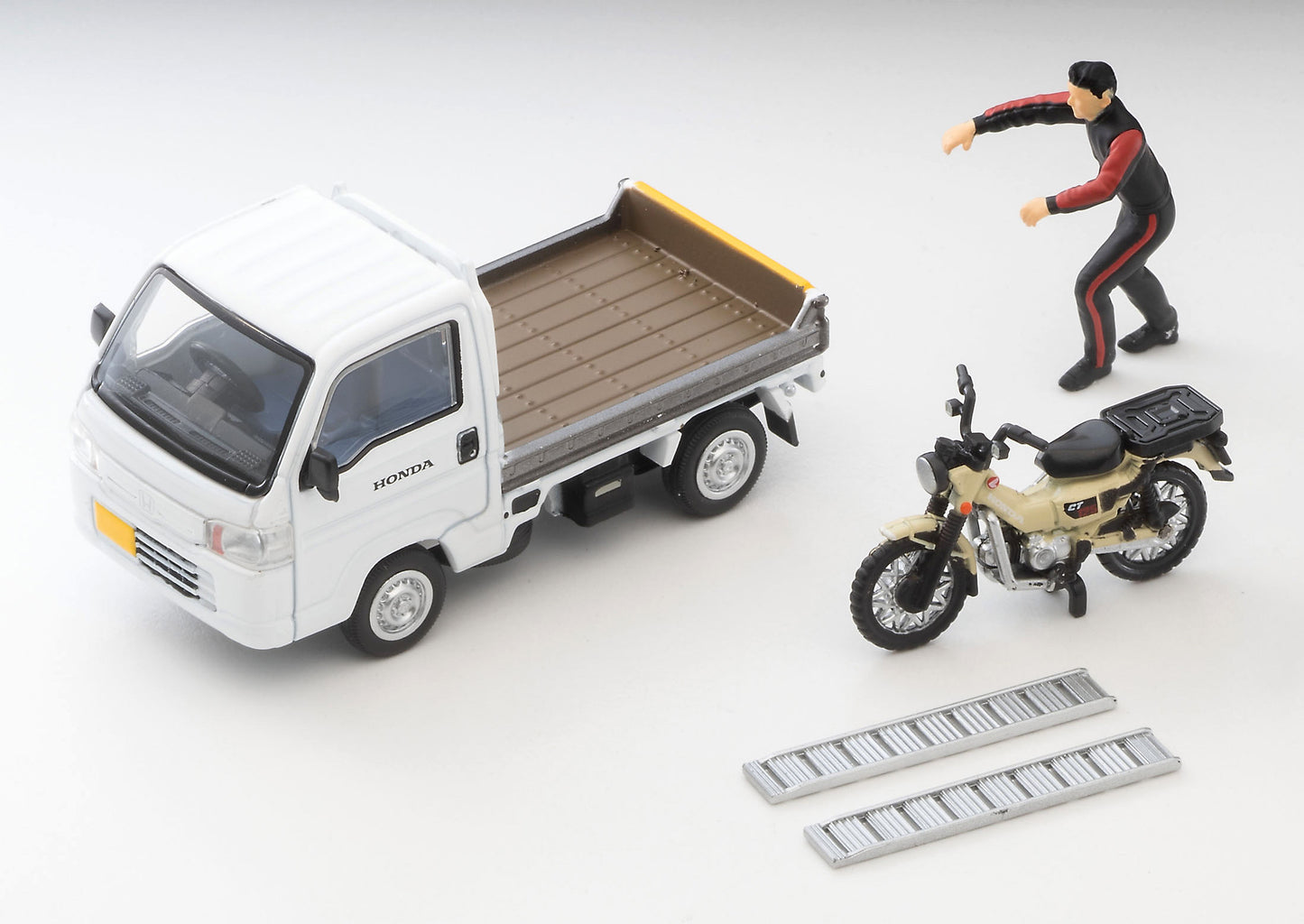 TLV 1/64 LV-N330a ホンダ アクティ トラック バイク店仕様 (白) ホンダ CT125・ハンターカブ付