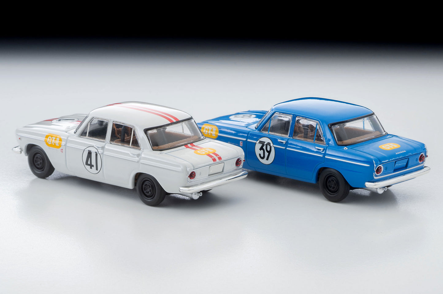 TLV 1/64 LV-213b プリンス スカイラインGT 第2回 日本グランプリ #41 (白)