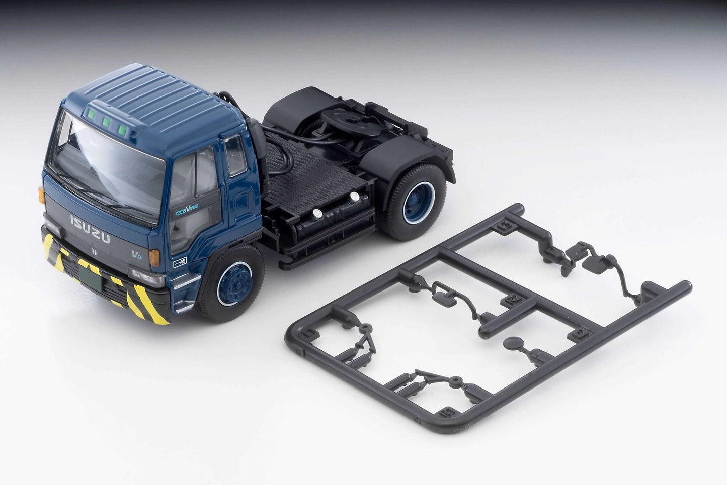 TLV 1/64 LV-N347a いすゞ 810EX トラクタヘッド (紺)