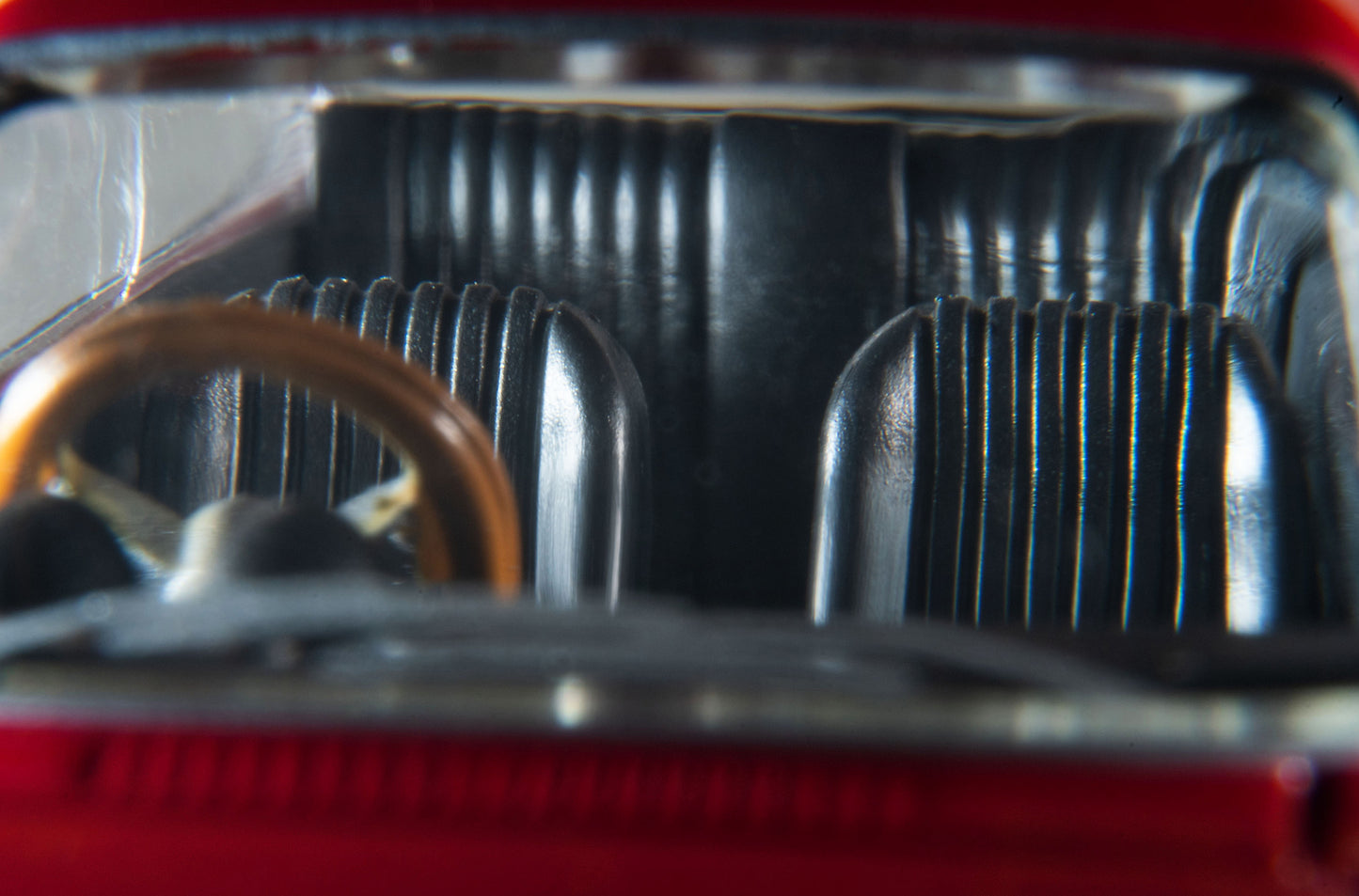 TLV 1/64 LV-156c アルファロメオ GT1600 ジュニア (赤)