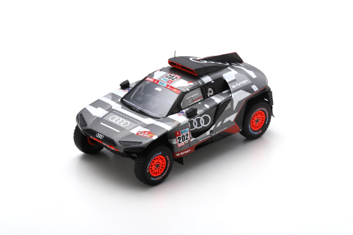 Spark 18S827 1/18 Audi RS Q e-tron No.202 Dakar 2022 C. Sainz - L. Cruz