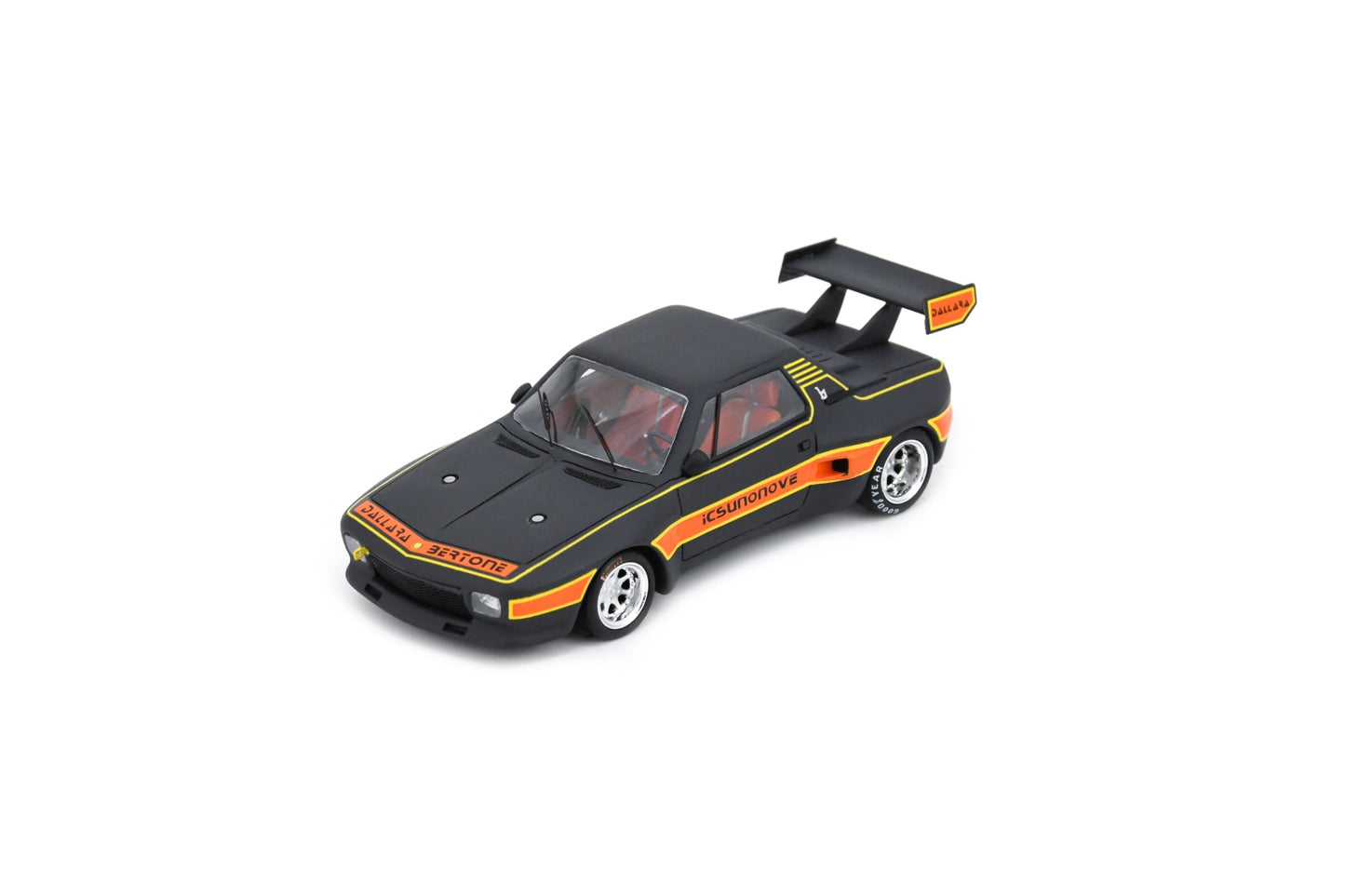 Spark S2317 1/43 Fiat X1/9 Icsunonove salon de Paris 1975