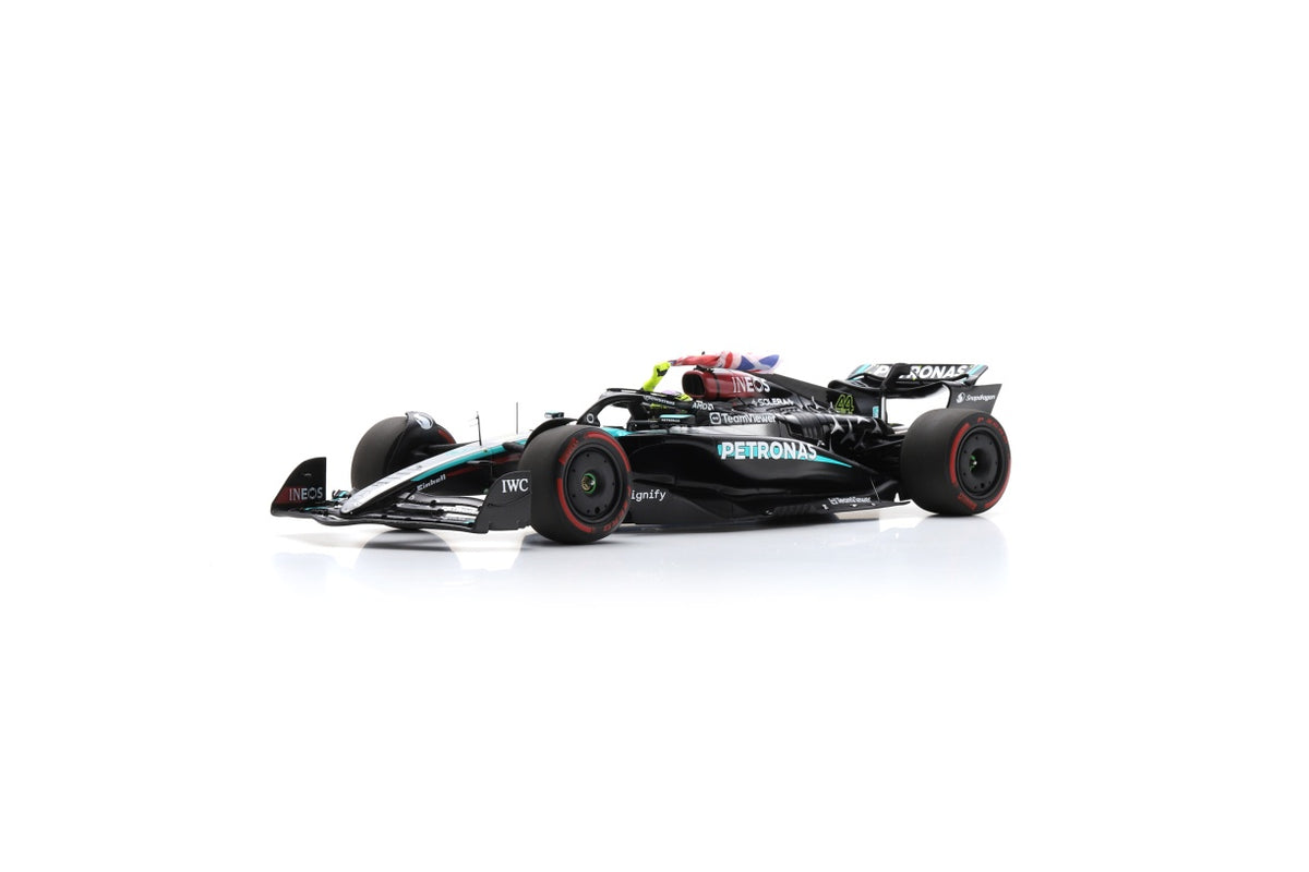 Spark 18S999 1/18 Mercedes-AMG PETRONAS Formula One Team No.44 F1 W15 E Performance Winner British GP 2024 Lewis Hamilton