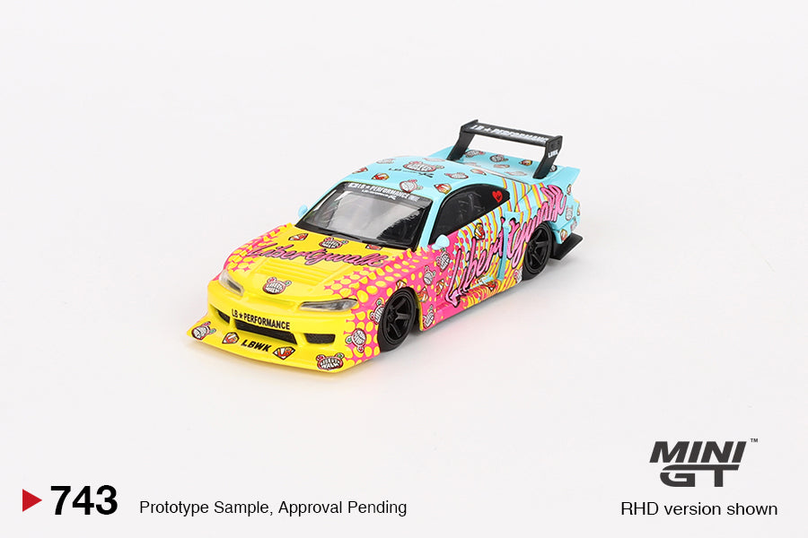 MINI GT MGT00743-R 1/64 Nissan LB-Super Silhouette シルビア S15 KUMA(右ハンドル)