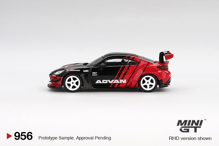 MINI GT MGT00956-R 1/64 Toyota GR86 HKS Type R ADVAN 東京オートサロン 2022(右ハンドル)