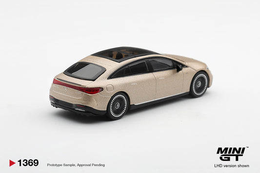 【2026年12月以降発売予定】 MINI GT MGT01369-L 1/64 メルセデス AMG EQS 53 ゴールド (左ハンドル)