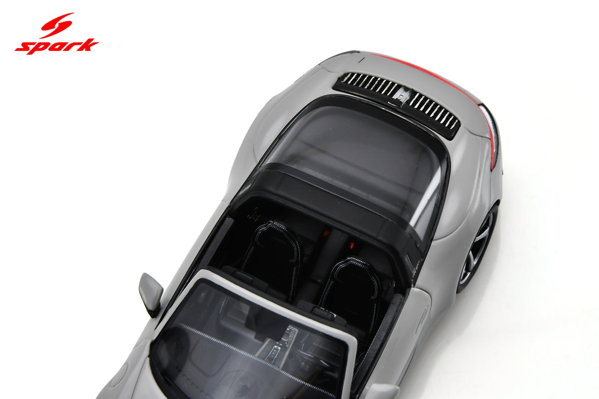 Spark S6127 1/43 Porsche 911 Targa 4S (992) - Chalk