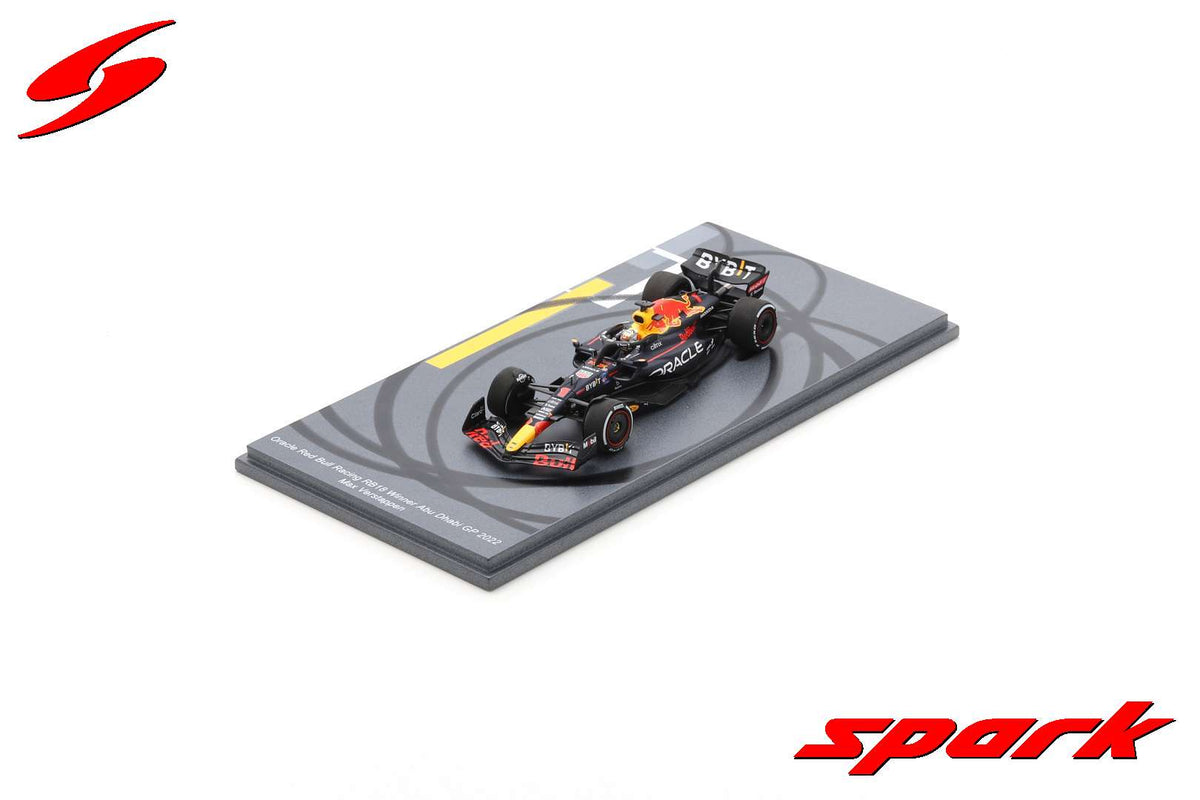 Spark S8553 1/43 Oracle Red Bull Racing RB18 No.1 Oracle Red Bull Racing Winner Abu Dhabi 2022 (Bigger base with tyre marks) Max Verstappen