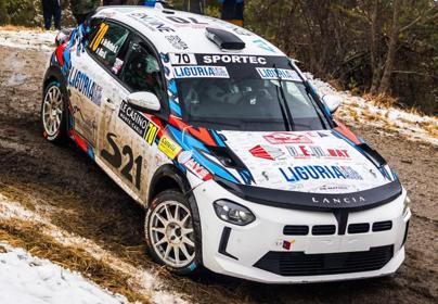 【2026年7月発売予定】 Spark S6941 1/43 LANCIA Ypsilon No.70 GIANCARLO DE MATTEIS Monte Carlo Rally 2026
G. de Matteis - G. Bico