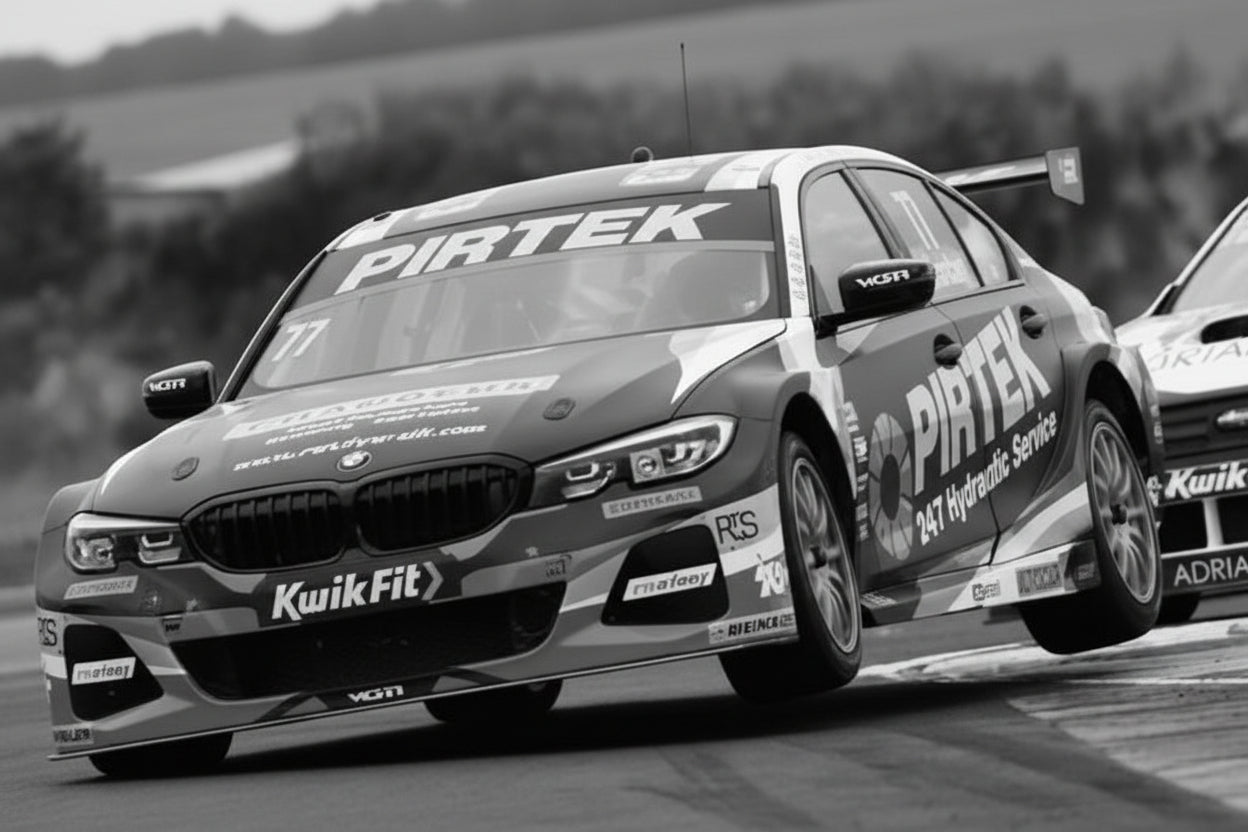 【発売中止】 Spark UK045 1/43 BMW Pirtek Racing No.77 BMW 330i BTCC – 2019 Andrew Jordan