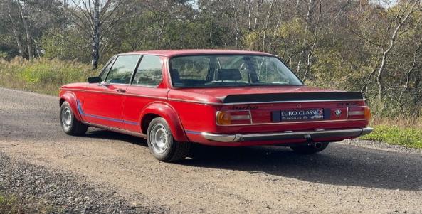 Spark 18S2002 1/18 BMW 2002 - Verona Red - chassis no. 4291334