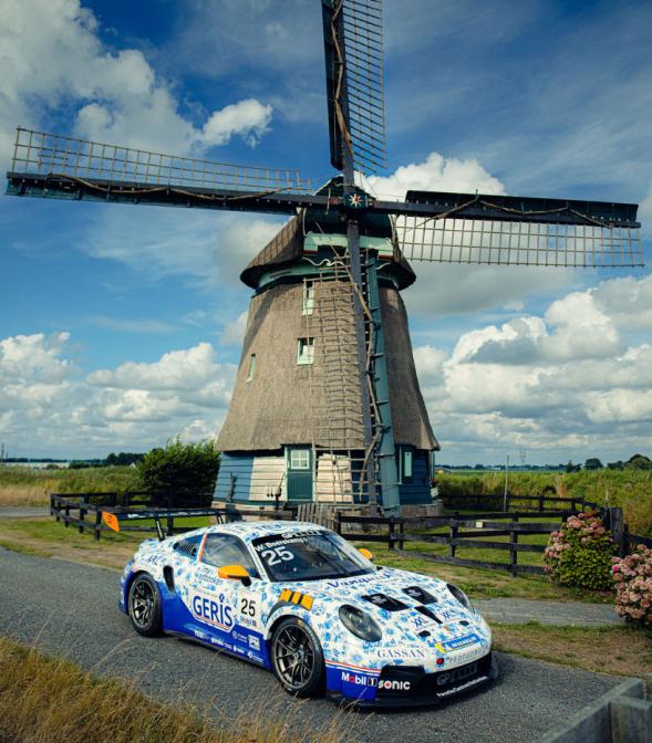 【2027年1月発売予定】 Spark SP869 1/43 Porsche 911 Cup (992.2) No.25 Porsche Supercup Zandvoort 2026 Wouter Boerekamps