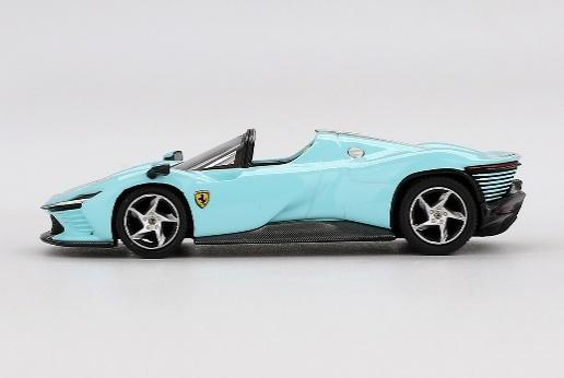 【2025年9月以降発売予定】 BBR BBRFER64020 1/64 フェラーリ デイトナ SP3 ライトブルー