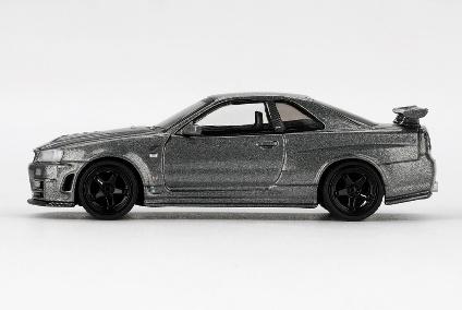 【2026年4月以降発売予定】 MINI GT MGT01160-R 1/64 Nissan スカイライン GT-R ダークメタルグレー (NISMO BNR34 CRS バージョン)(右ハンドル)