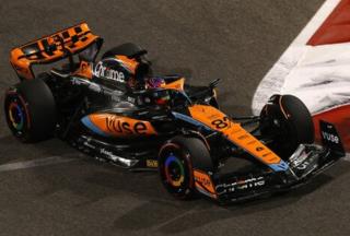 Spark Y292 1/64 McLaren MCL60 No.81 McLaren 2023 Oscar Piastri