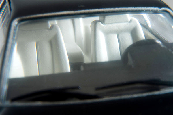 トミカリミテッドヴィンテージ NEO フェラーリ 412(黒)