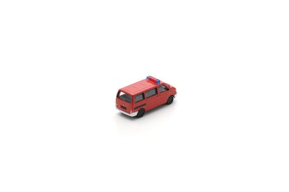 【2025年10月以降発売予定】 Schuco 87U00032 1/87 VW T4 "Feuerwehr"