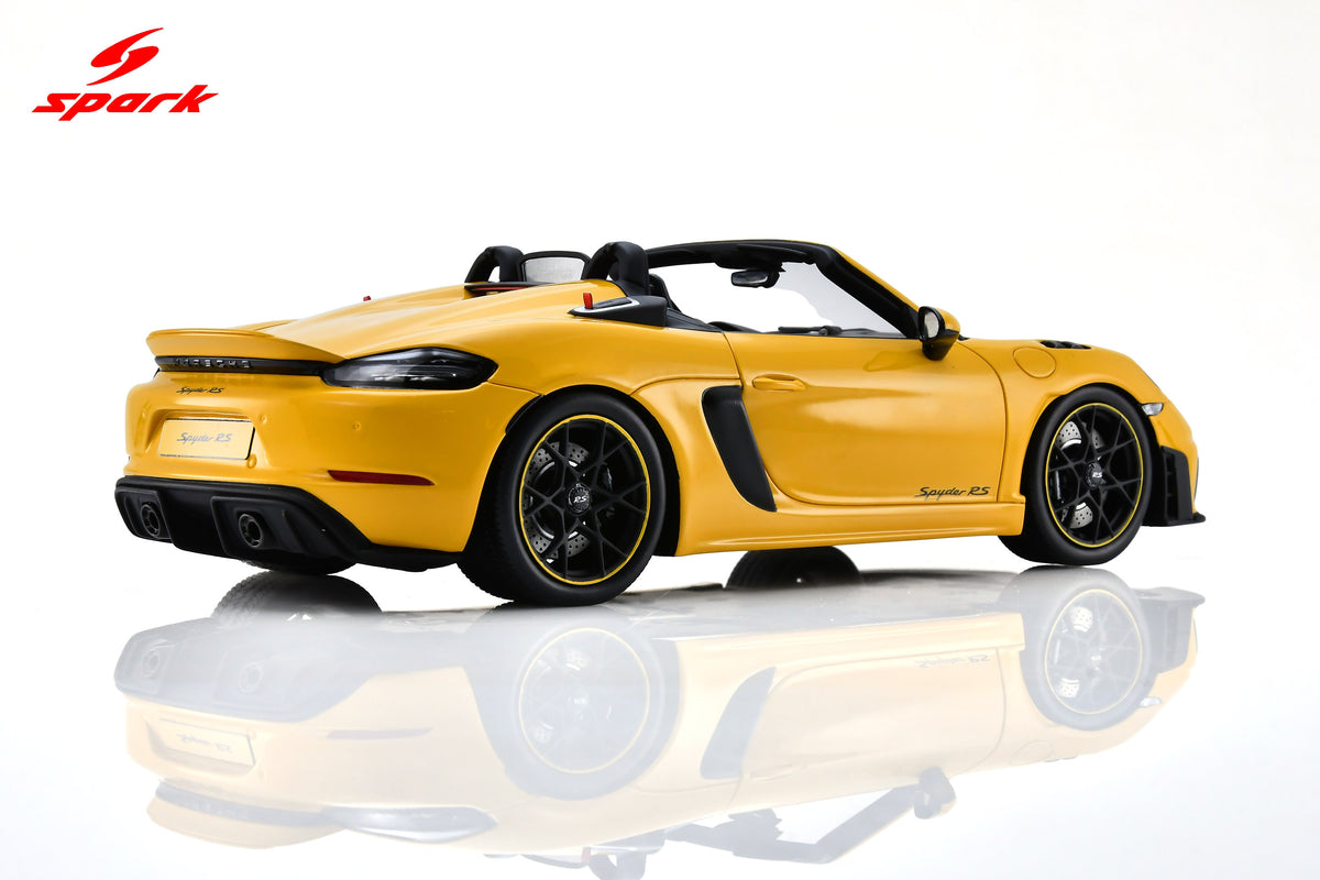 Spark 18S1091 1/18 Porsche 718 Spyder RS - Speed Yellow - 2023