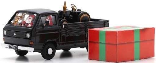 【2024年12月以降発売予定】 Schuco 450376300 1/43 VW T3a "Christmas 2024" with Piccolo Bulldog present