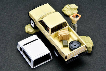 【2026年7月発売予定】 TLV 1/64 海洋堂×トミカリミテッド ヴィンテージ ジオコレ64 #カースナップ32a サファリ4 (ニッサン トラック 4×4 キングキャブ付属)