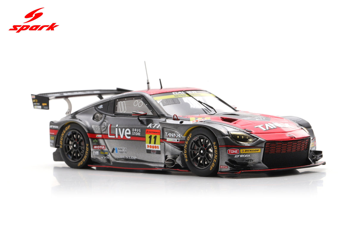 Spark 43SGT25011 1/43 GAINER TANAX Z GAINER No.11 GT300 SUPER GT 2025 R. Tomita - K. Oki