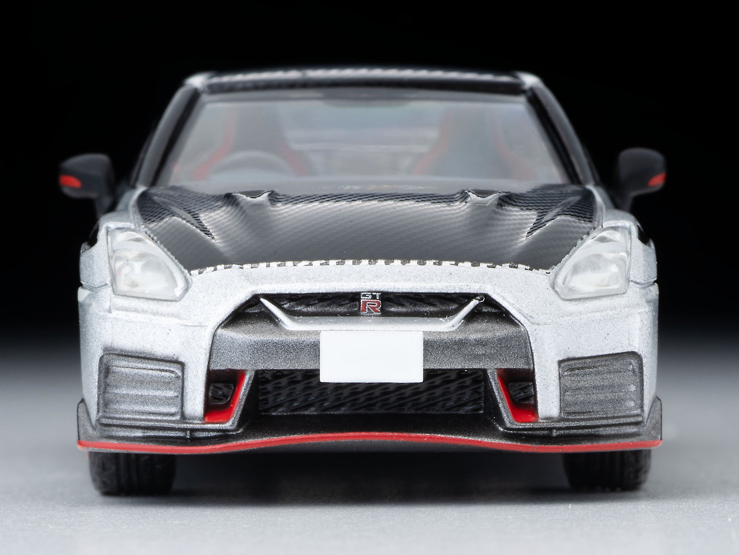 TLV 1/64 LV-N254d NISSAN GT-R NISMO Special edition 2022model (銀)