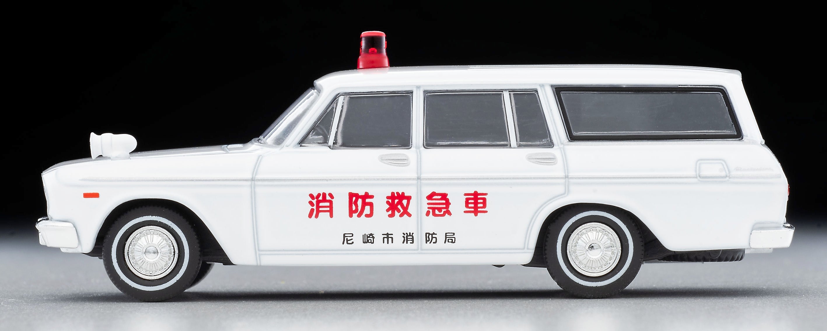 TLV 1/64 LV-207a トヨペット マスターライン 消防救急車(尼崎市消防局) 66年式 – Racing Models