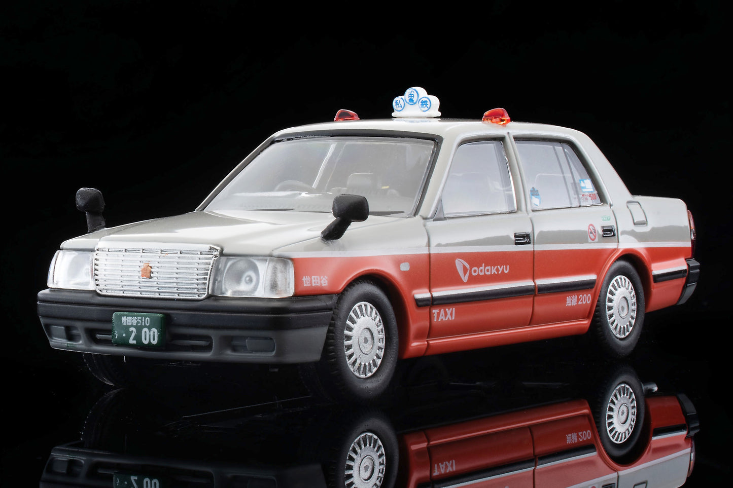 TLV 1/64 LV-N218b トヨタ クラウンコンフォート タクシー (小田急交通)