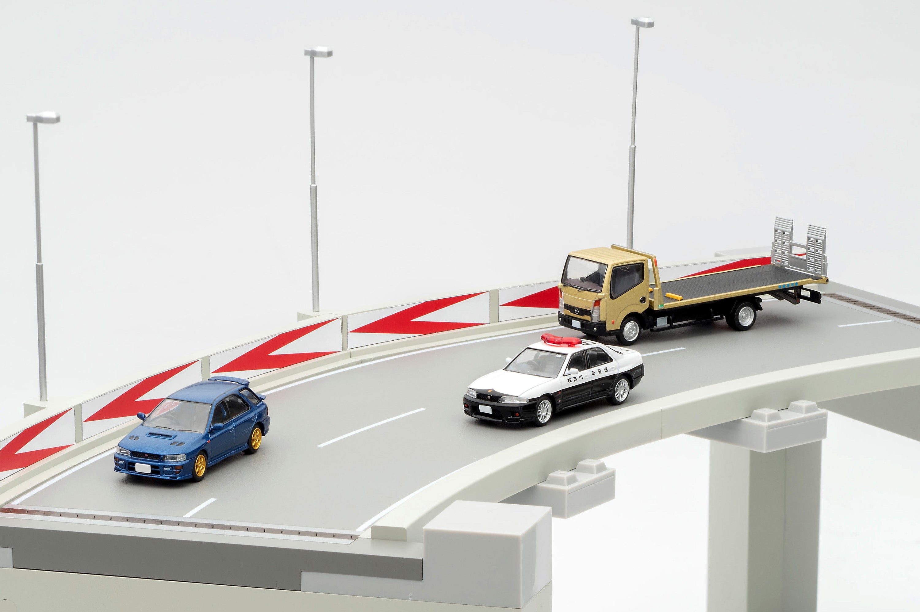 TLV 1/64 トミカラマ ヴィンテージ11a 高速道路(カーブA) – Racing Models