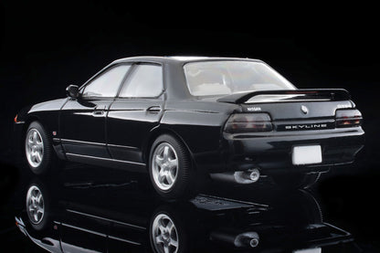 TLV 1/64 LV-N194c 日産スカイライン 4ドアスポーツセダン GTS-t Type M (黒) オプション装着車 92年式