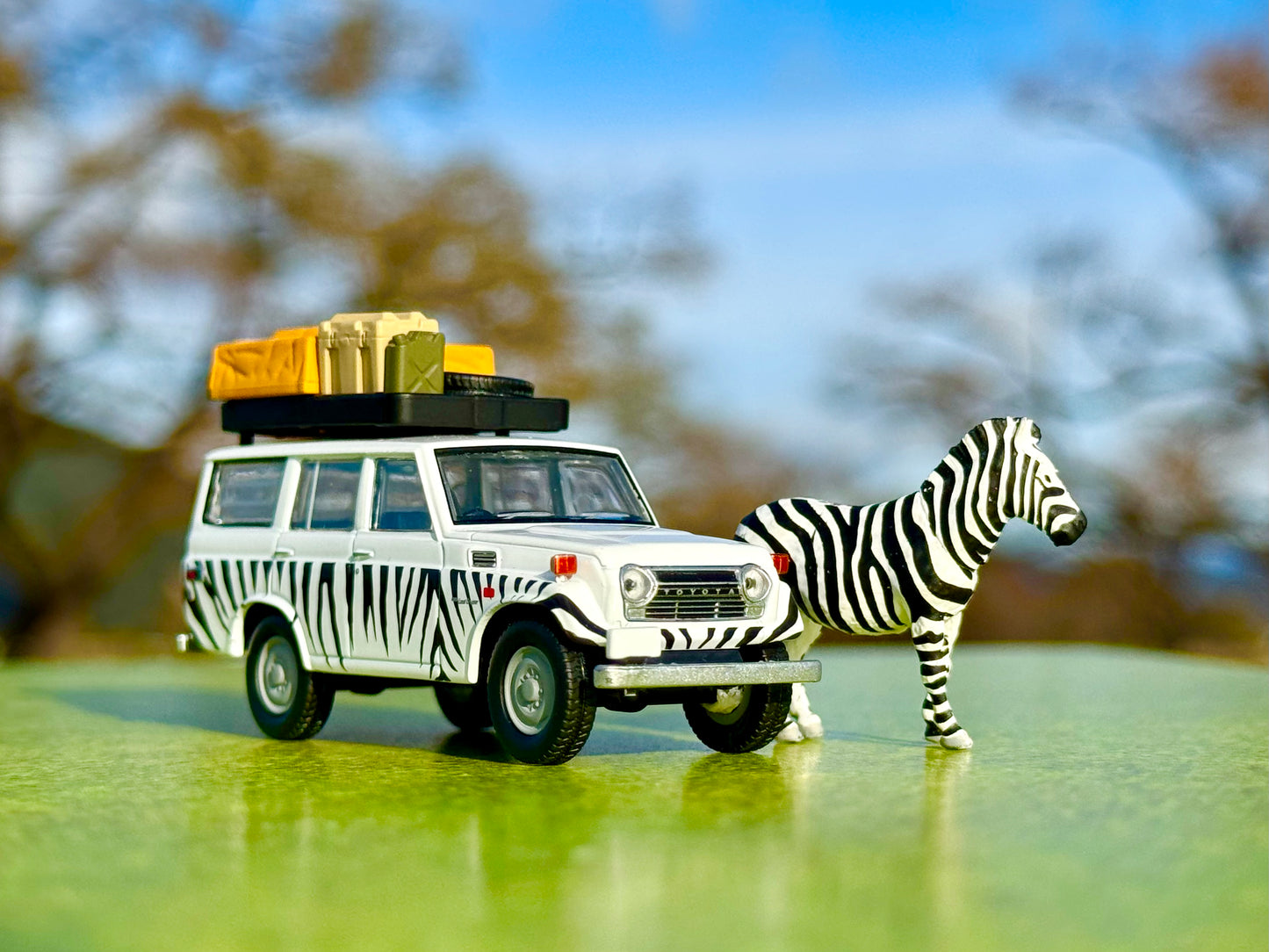 TLV 1/64 海洋堂×トミカリミテッド ヴィンテージ ジオコレ64 #カースナップ28a サファリ1 (トヨタ ランドクルーザー FJ56V型付属)