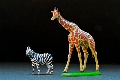 TLV 1/64 海洋堂×トミカリミテッド ヴィンテージ ジオコレ64 #カースナップ28a サファリ1 (トヨタ ランドクルーザー FJ56V型付属)