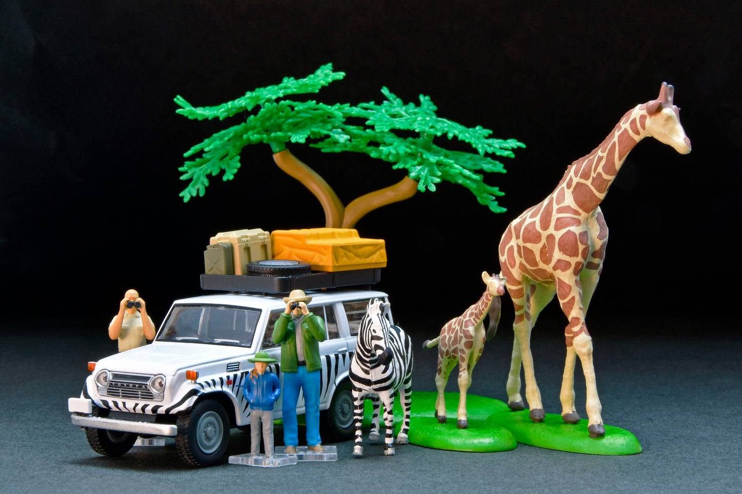 TLV 1/64 海洋堂×トミカリミテッド ヴィンテージ ジオコレ64 #カースナップ28a サファリ1 (トヨタ ランドクルーザー FJ56V型付属)