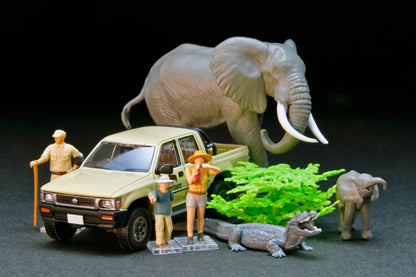 TLV 1/64 海洋堂×トミカリミテッド ヴィンテージ ジオコレ64 #カースナップ29a サファリ2 (トヨタ ハイラックス4WDピックアップ ダブルキャブ付属)