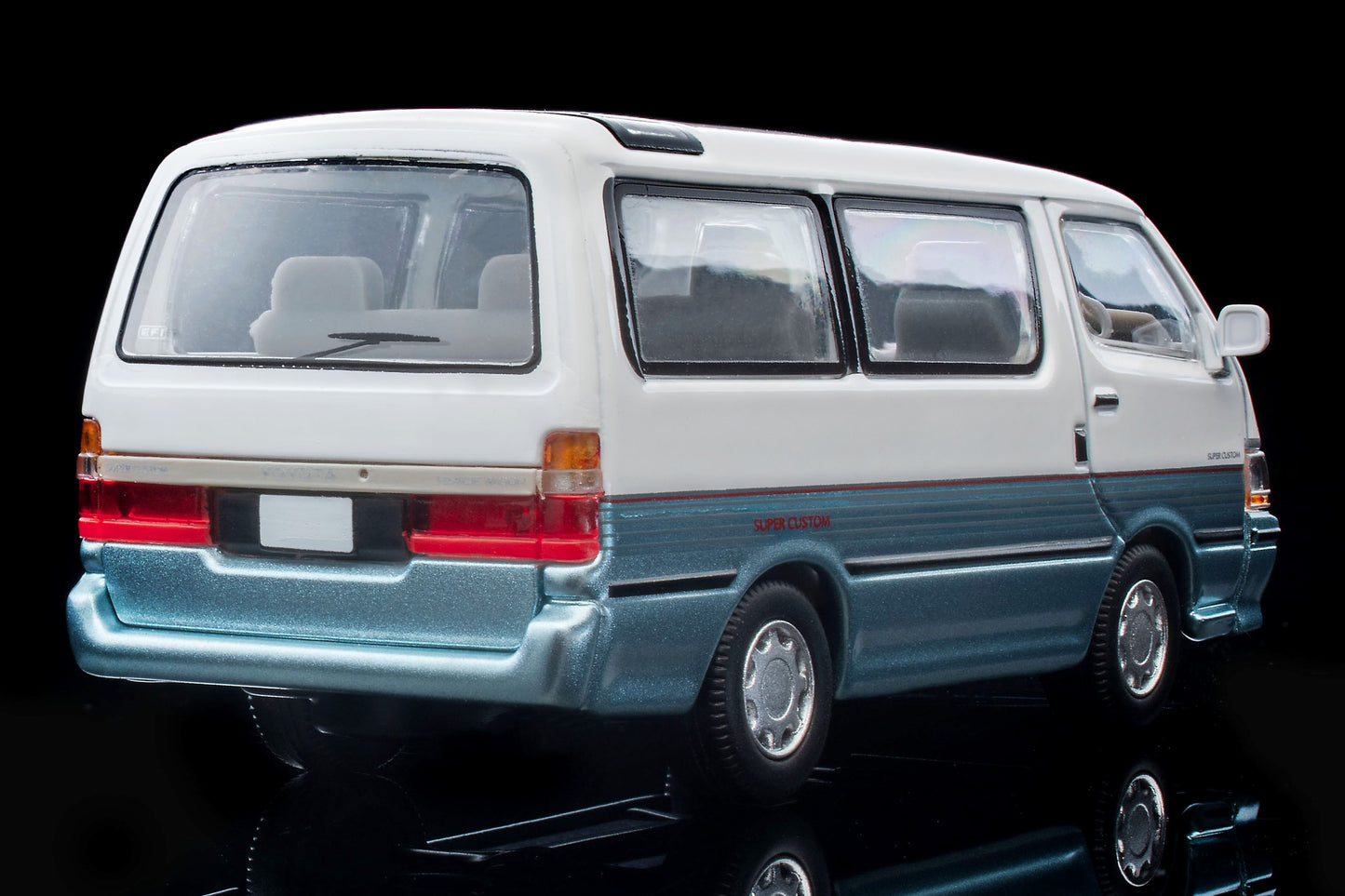【2024年6月発売予定】 TLV 1/64 LV-N208d トヨタ ハイエースワゴン スーパーカスタム (白/水色) 90年式