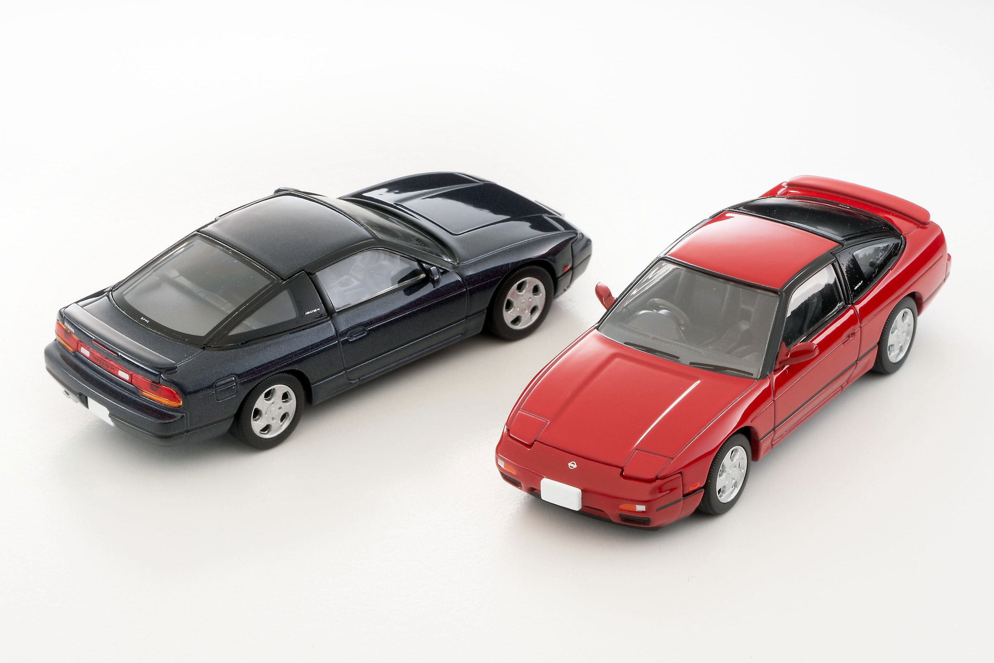 2024年11月発売予定】 TLV 1/64 LV-N235e 日産 180SX タイプX (赤) 95年式 – Racing Models