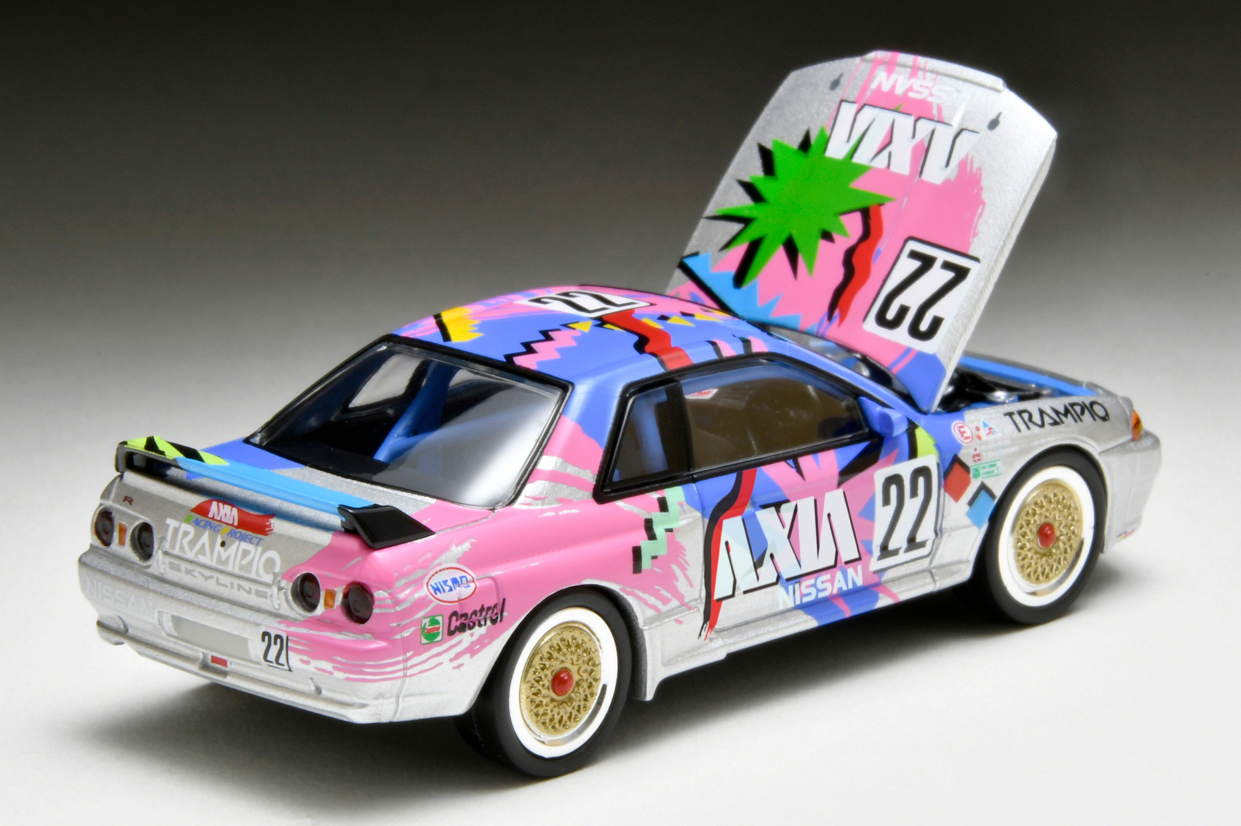 TLV 1/64 LV-N234e AXIA スカイライン(銀) – Racing Models