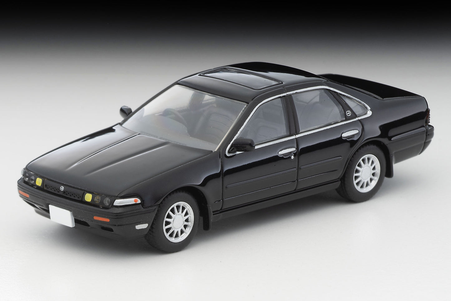 【2025年4月発売予定】 TLV 1/64 LV-N335b 日産セフィーロ スポーツクルージング (黒)88年式